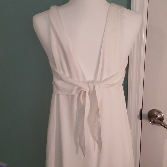 COPY - Embroidered Chelsea and Violet dress - Picture 4 of 8